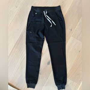 Figs Black Jogger Pants Size small tall NWOT